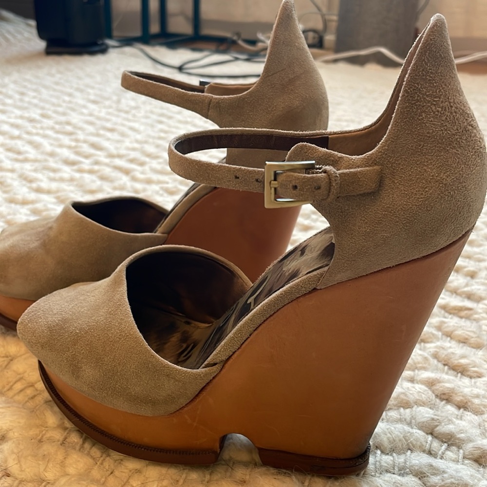 Sam Edelman Javi Suede Heels - Picture 6 of 10